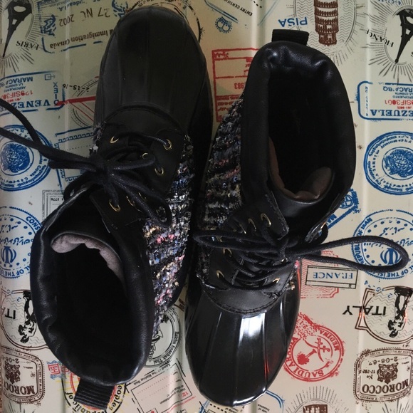 Sam Edelman Caldwell Rubber Boots - Picture 2 of 3